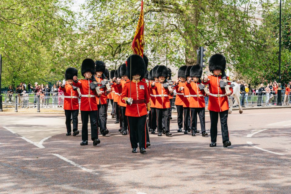 London: Changing of the Guard Walking Tour Experience - Tour Duration and Schedule