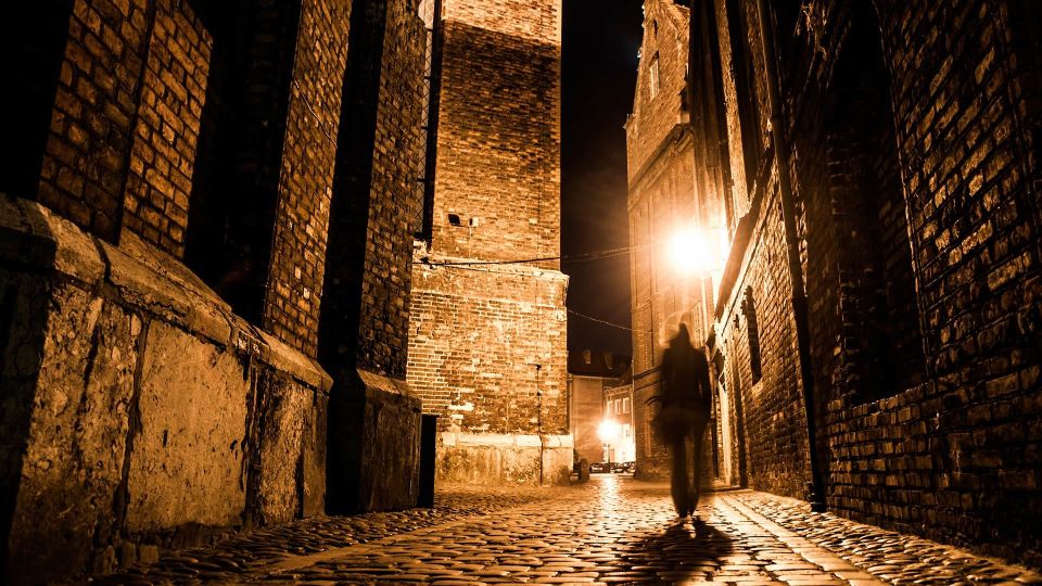 London: Jack the Ripper Tour With Free Fish and Chips - Tour Duration and Inclusions