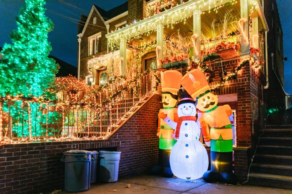 NYC: Dyker Heights Christmas Lights & Skyline View Bus Tour - Customer Feedback