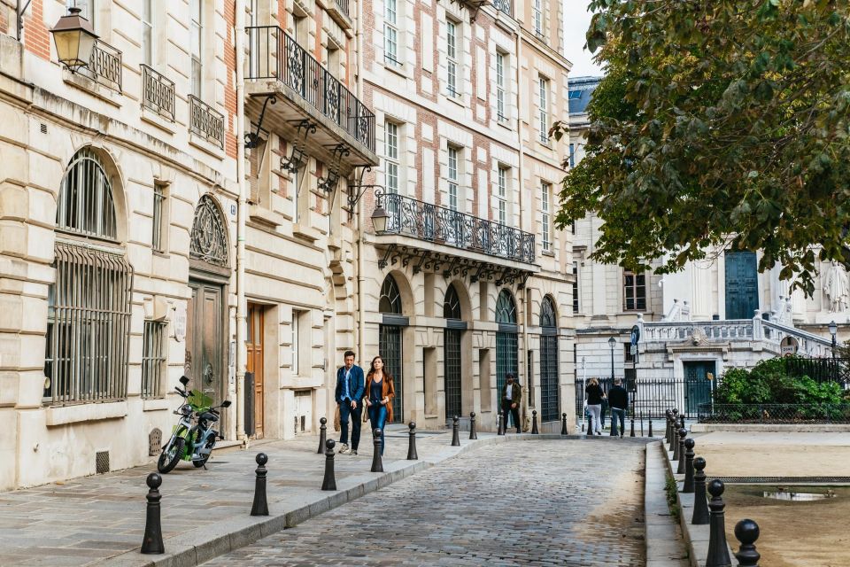 Paris: Charming Nooks and Crannies Bike Tour - Meeting Point