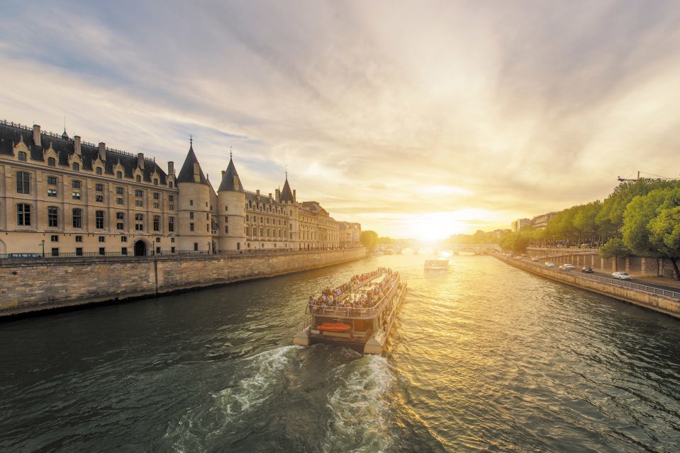 Paris: Illuminations River Cruise With Audio Commentary - Cruise Schedule and Restrictions