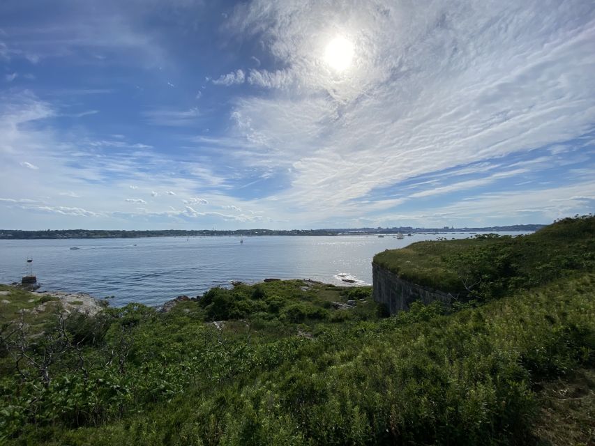 Portland: Private Island Fort Tour - Cruise Vessel