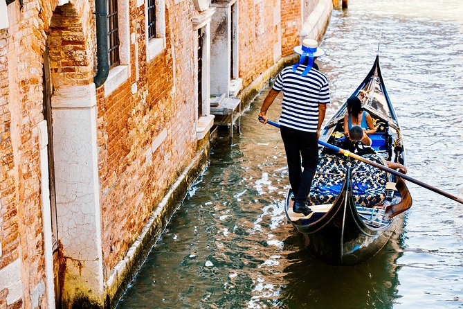 Private Guided Tour: Venice Gondola Ride Including the Grand Canal - End Point and Additional Information