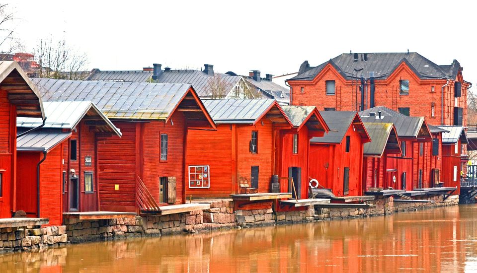 Private Tour From Helsinki: All Highlights & Medieval Porvoo - Multilingual Tour Guides