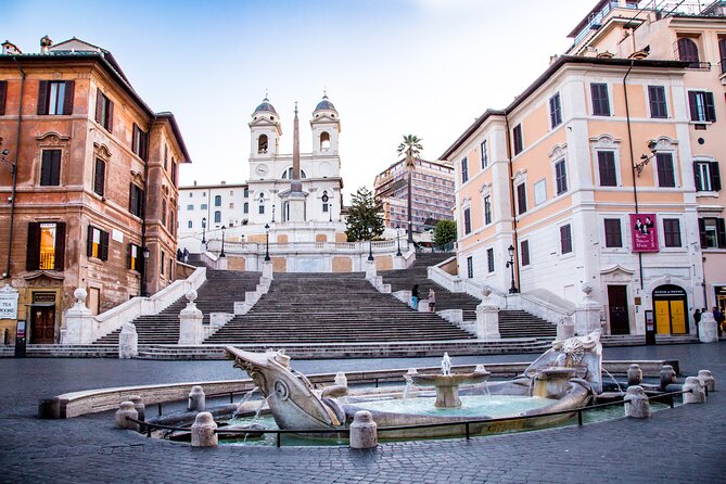 Rome City Center Walking Tour in a Small Group - Tour Overview