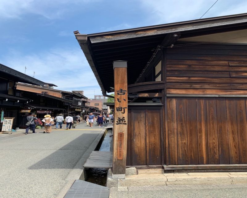 Takayama: Old Town Guided Walking Tour 45min. - Frequently Asked Questions