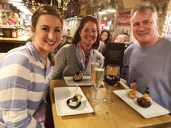 Tapas & Wine, Private Tour in Barcelona'S Traditional Taverns - Exploring El Poble-Sec Neighborhood