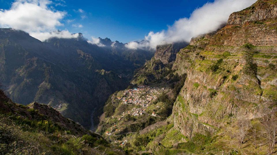 Tuk Tuk Nuns Valley - Madeira Island - Pricing and Logistics