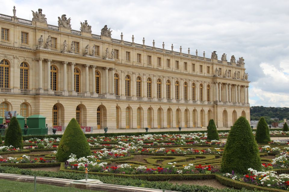 Versailles: Garden Private Guided Tour & Palace Entry Ticket - Personalized Guided Experience