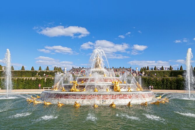 Versailles Palace Guided Tour With Coach Transfer From Paris - Entrance Tickets and Reservations