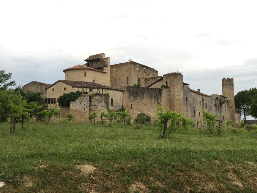 Visit Occitania: Nérac Larressingle Fources Lavardac & Gers - Fourcès: Scenic Vistas and Shops