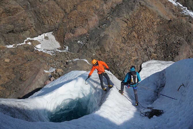 Adventurous Vatnajökull Glacier Exploration - Full Day Hike - Exploring the Glacier