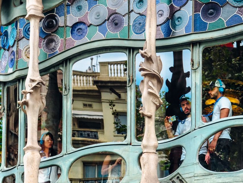 Barcelona Architecture Walking Tour With Casa Batllo Upgrade - Passeig De Gracia Attractions