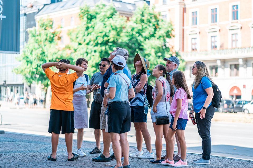 Copenhagen City & Christiansborg Palace Private Walking Tour - Exploring Nyhavn