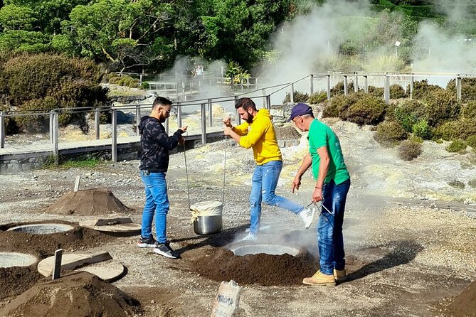 Couples PRIVATE Hybrid 4X4 Tour - Furnas (Inc Hot Springs and 3 Course Lunch) - Explore Furnas, São Miguel Island