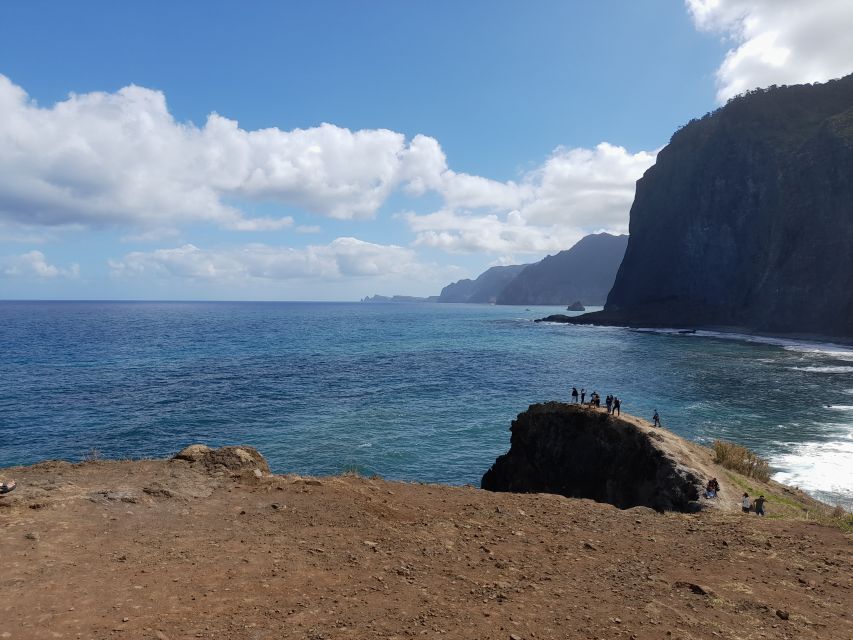 Funchal: Sunrise With Breakfast & East and West Madeira Tour - Lighthouse, Seaside Towns, and Skywalk