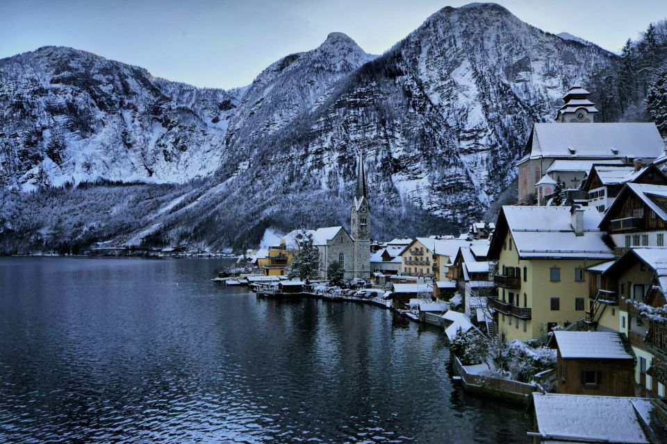 Hallstatt: First Discovery Walk and Reading Walking Tour - Capturing Unforgettable Memories