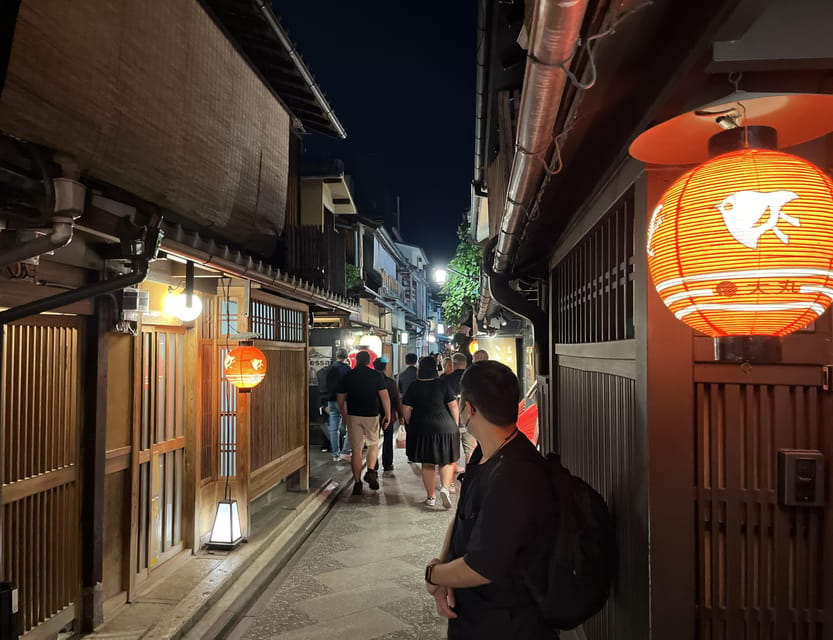 Kyoto: Gion Tour, Guided Walking Tour - Tour Duration and Group Size