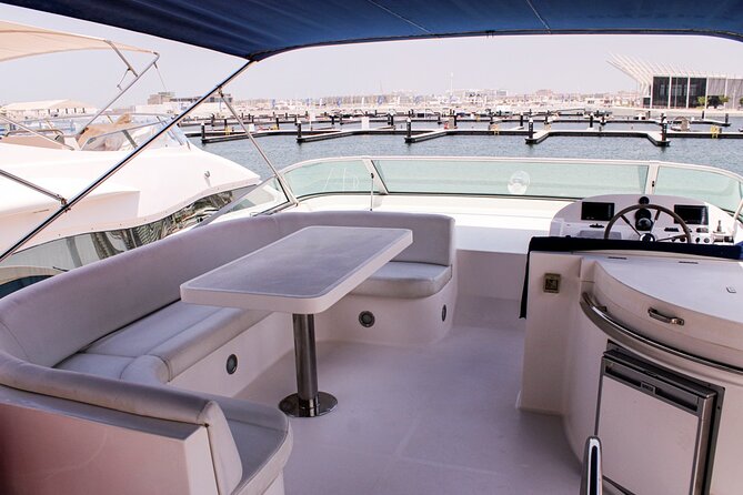 Luxury Yacht Dubai - Book 56 Ft Yacht Cruise up to 24 People - Transportation and Parking