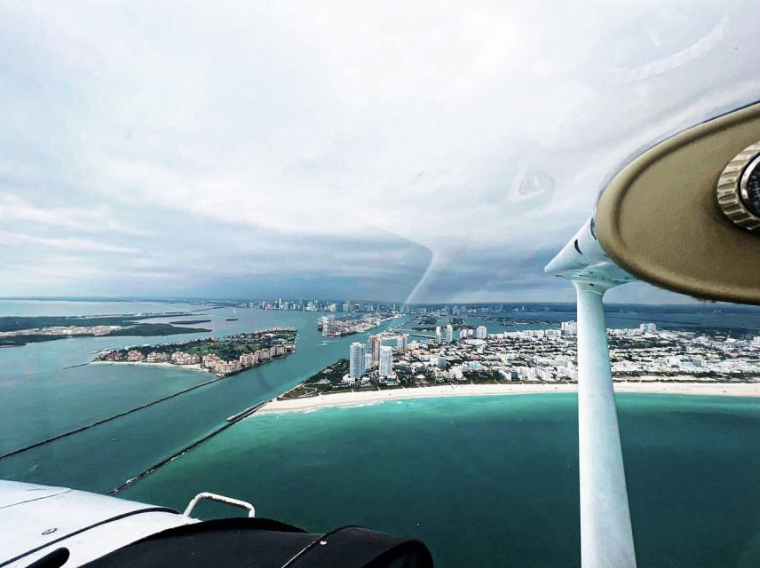 Miami: Romantic 1-Hour Private Flight Tour With Champagne - Booking and Reservation