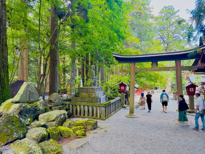 Mount Fuji and Lake Kawaguchiko With Pick-Up & Drop-Off - Explore Chureito Pagoda