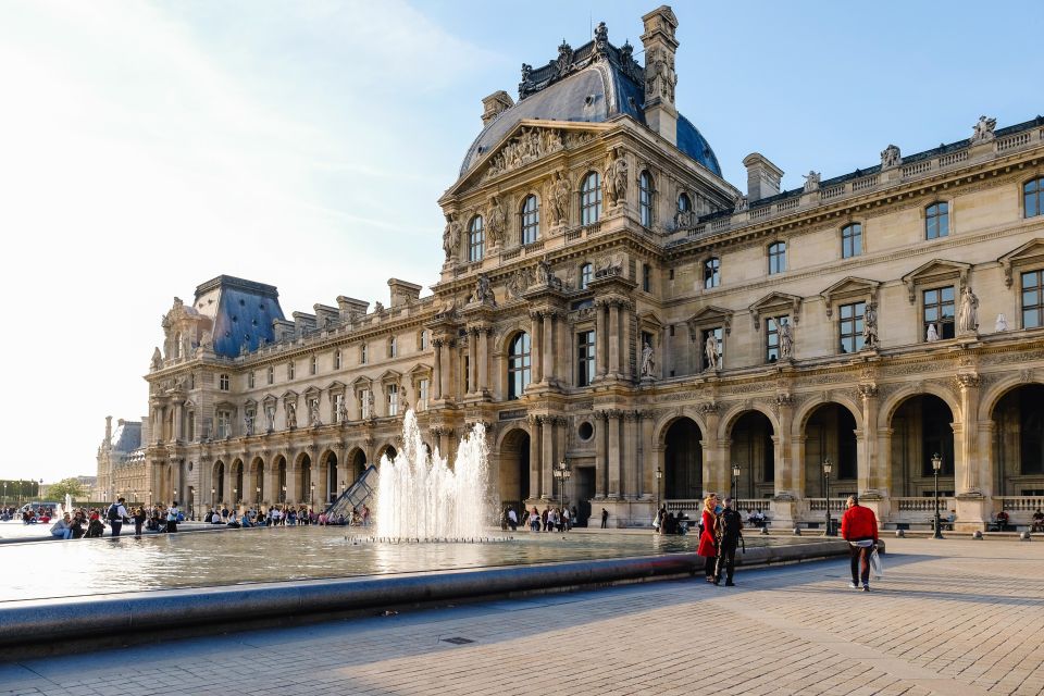 Paris: Louvre Skip-the-Line Guided Tour - Luggage Policy