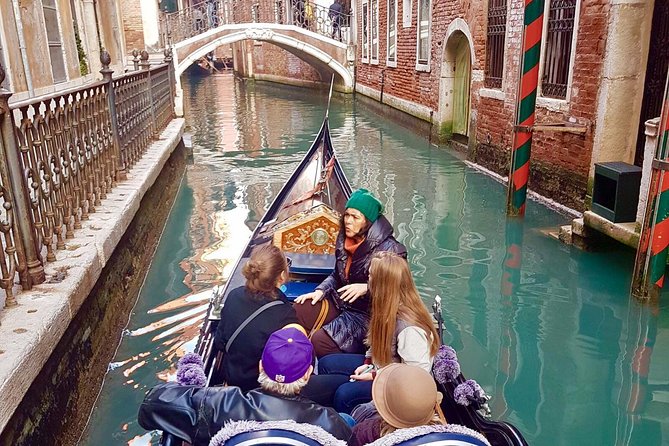 Private Guided Tour: Venice Gondola Ride Including the Grand Canal - Gondola Ride Details