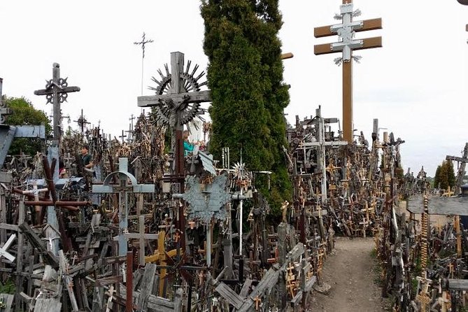 Private Trip From Vilnius to Riga: Hill of Crosses, Rundale Palace, Bauska Castl - Historical Background