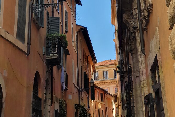 Walking Tour of Rome Jewish Ghetto and Great Synagogue - Explore the Jewish Ghetto