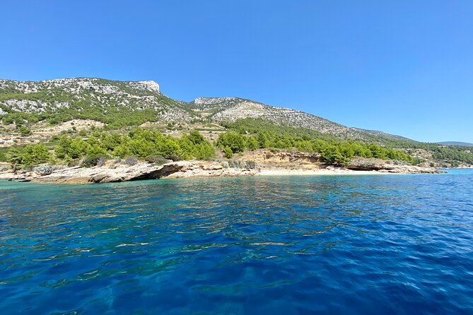 Full-Day PRIVATE Tour to ZLATNI RAT & HVAR - Accessibility and Participation