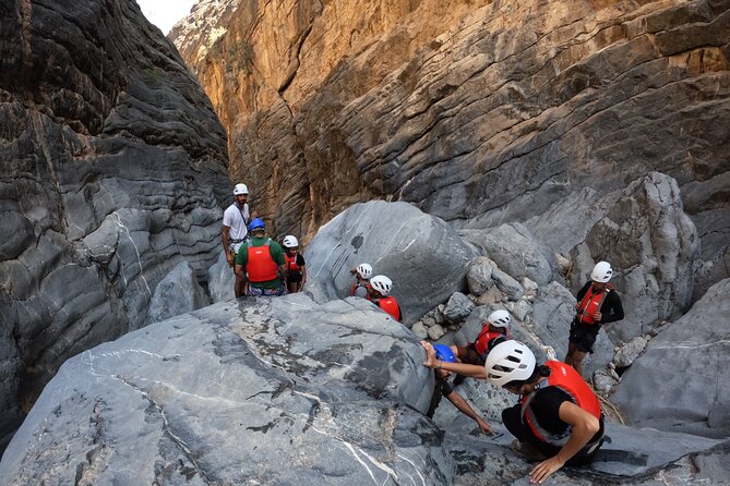 Full Day - Snake Canyon Adventure Tour in Jebel Shams Region - Booking and Confirmation