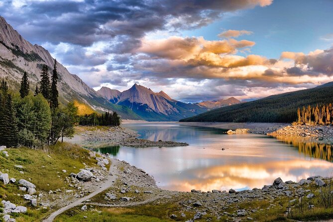 Jasper National Park Tour: Maligne Valley, Medicine Lake and Spirit Island - Cancellation Policy and Refund