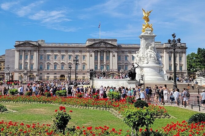 London Walking Tour With Westminster Abbey and Changing of the Guard - Tour Duration and Pace