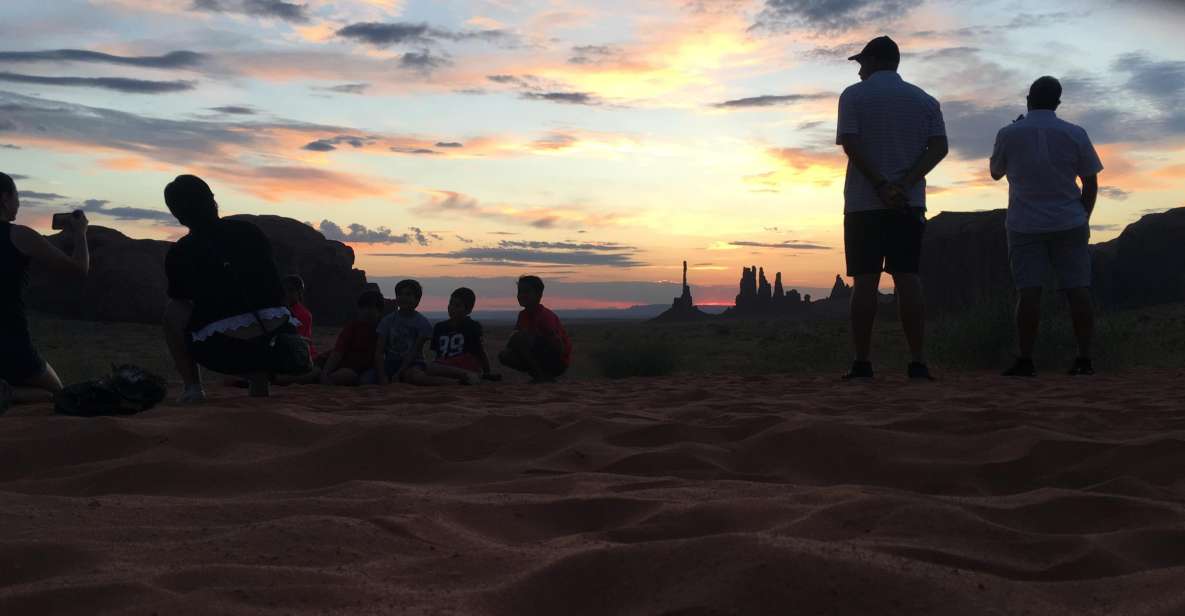 Monument Valley: 3-Hour Sunrise Tour With Navajo Guide - Navajo Culture and Traditions