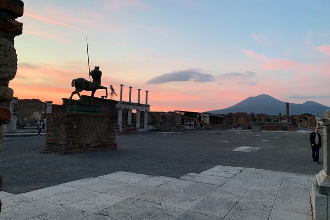 Pompeii Tour With LOCAL GUIDE and SKIP the LINE Entrance - Flexible Cancellation Policy