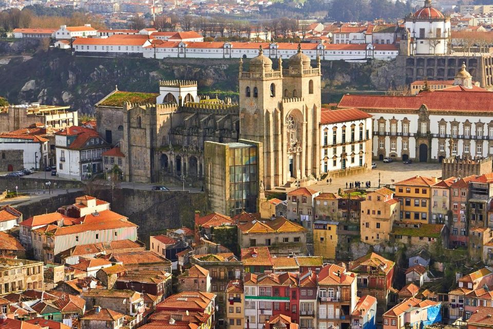 Porto Private 2,5 Hours Walking Tour + Porto Wine - Optional Sightseeing