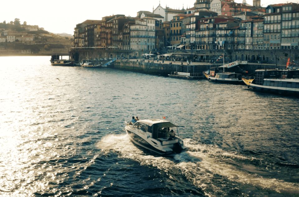 Porto: Private Boat Tour in Douro River - Exploring Douro Estuary