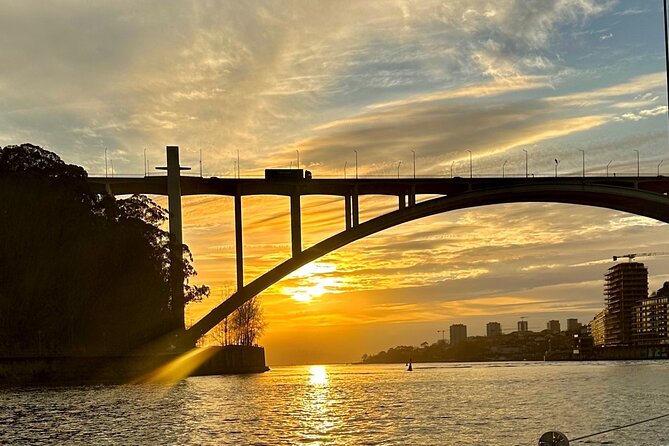 Porto SHARED Boat Tour: Bridges, River Mouth & SUNSET - Scenic Cruising