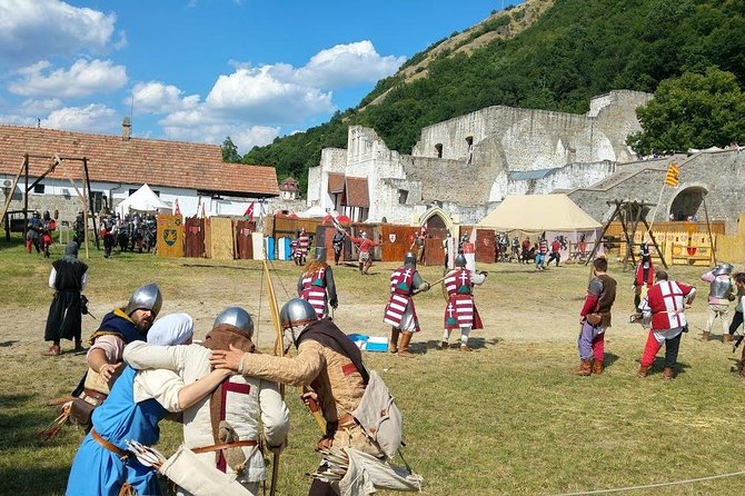 Private Guided Tour to Szentendre & Visegrád Castle (Danube Bend) - Experiencing the Stunning Danube Bend