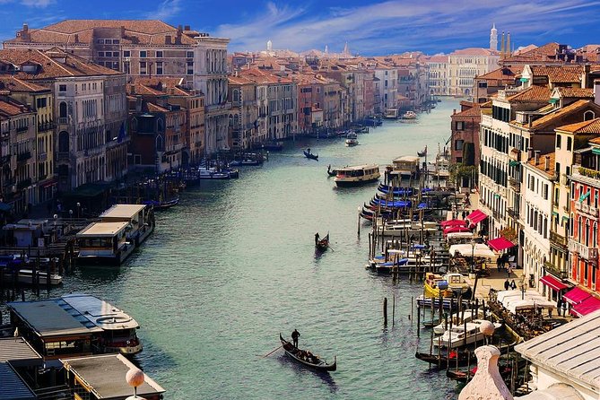 Private Guided Tour: Venice Gondola Ride Including the Grand Canal - Attractions Along the Grand Canal