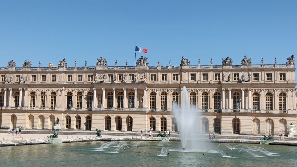 Versailles: Garden Private Guided Tour & Palace Entry Ticket - Meeting Point and Directions