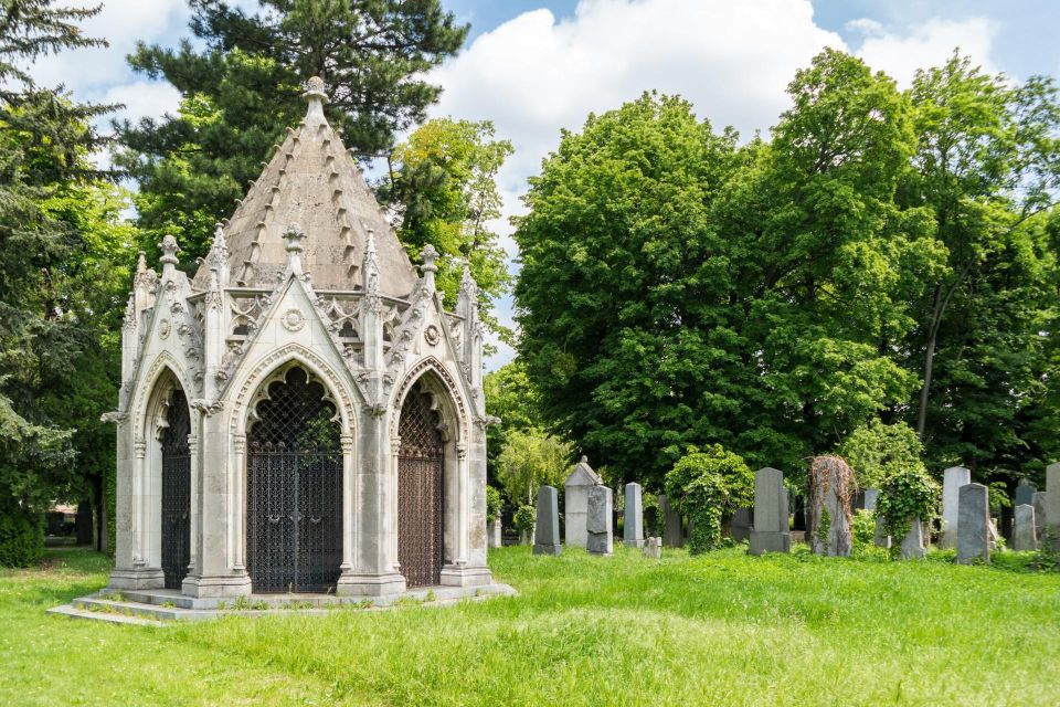 Vienna Central Cemetery Walking Tour With Transfers - Group Size Considerations