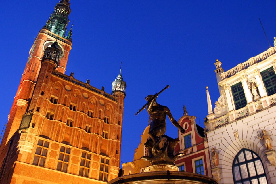 Gdańsk: First Discovery Walk and Reading Walking Tour - Frequently Asked Questions