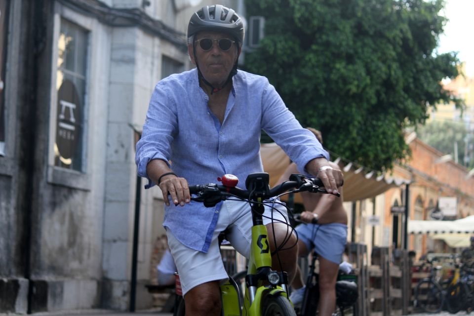 Lisbon: 3-Hour Tour by E-Bike - Tour Availability and Meeting Point