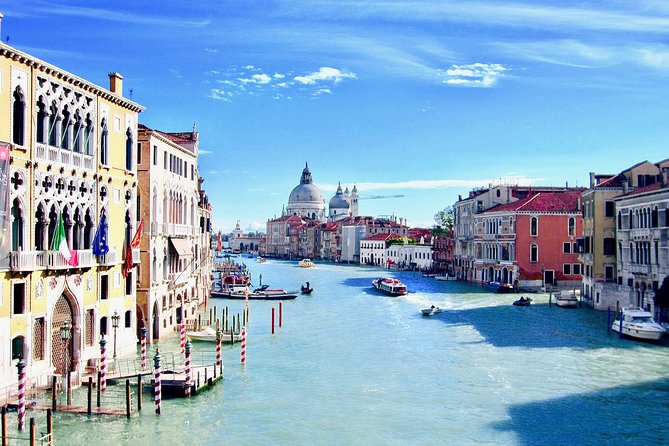 Private Guided Tour: Venice Gondola Ride Including the Grand Canal - Gondolier and Local Guide