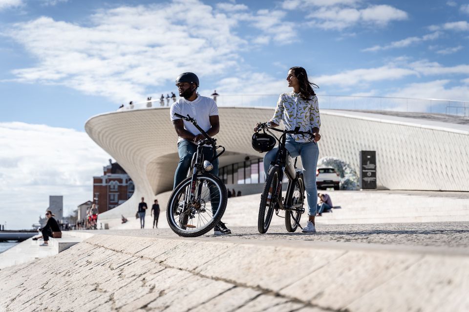 Lisbon: Electric Bike Tour by the River to Belém - Sightseeing Opportunities and Photo Stops