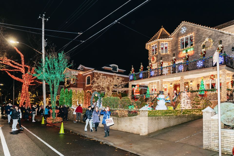 NYC: Dyker Heights Christmas Lights & Skyline View Bus Tour - Frequently Asked Questions