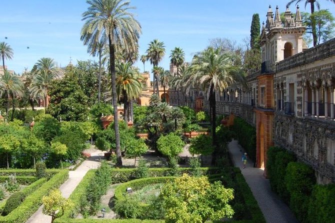 Alcázar and Jewish Quarter Guided Walking Tour in Seville - Tour Overview