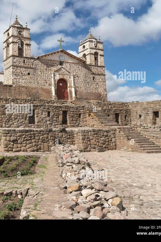 Ayacucho: Colonial Temples | Altarpieces and Architecture | - Key Points