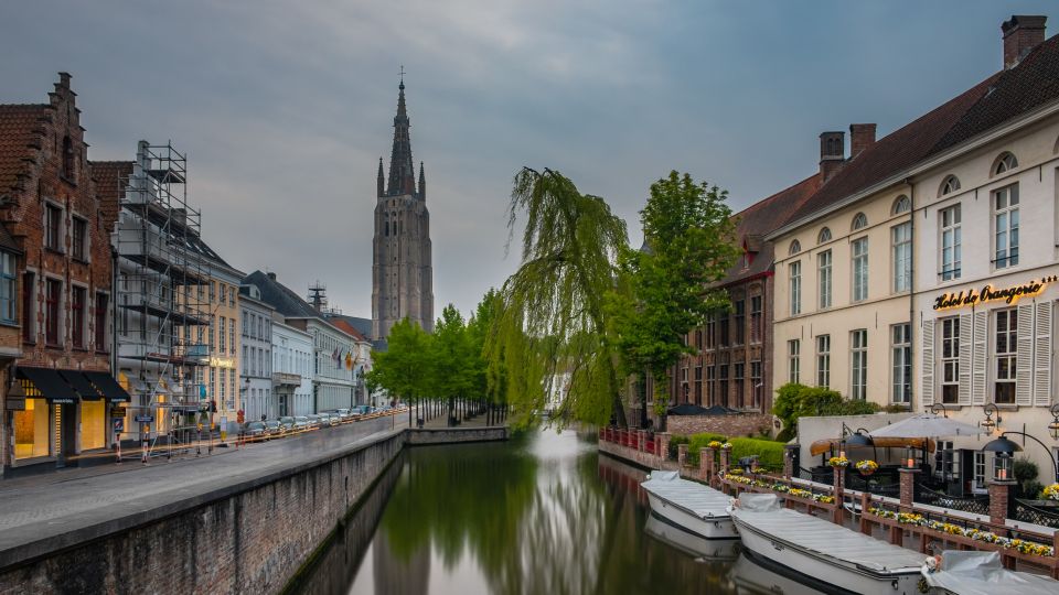 Bruges: Guided Walking Tour and Canal Boat Trip - Key Points